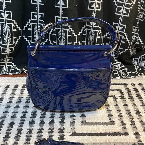 Coach Willis blue patent leather crossbody purse - Picture 6 of 14